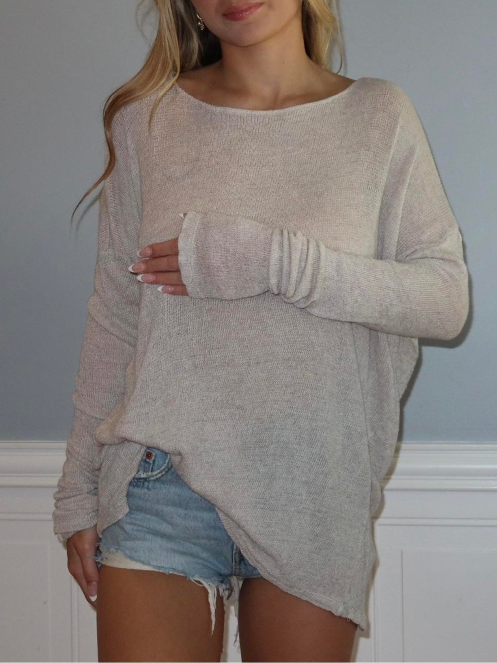 Brandy Melville Heathered Cream Long Sleeve Lightweight Sweater